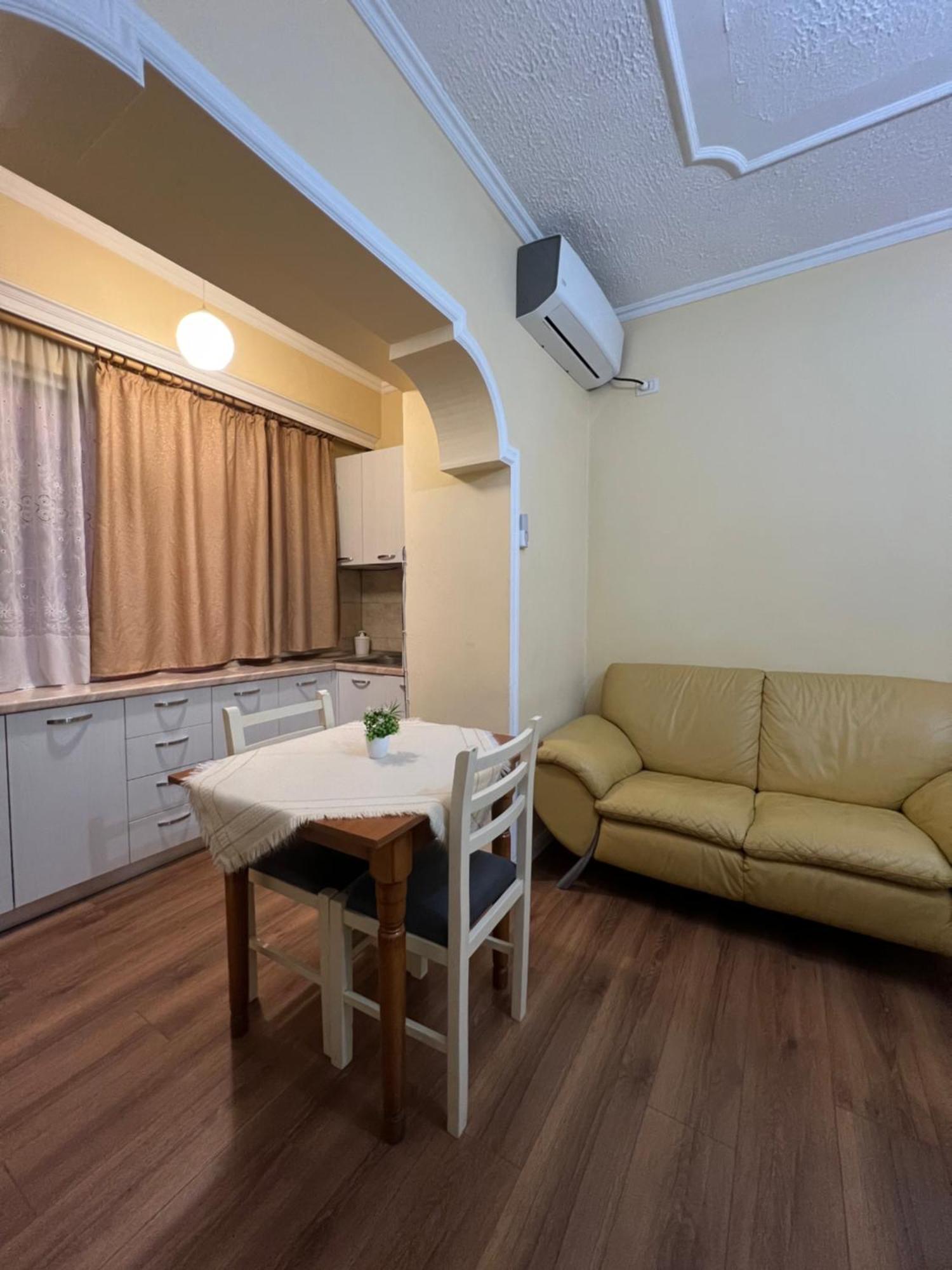 Apartament Alle's M Shyri Tirana