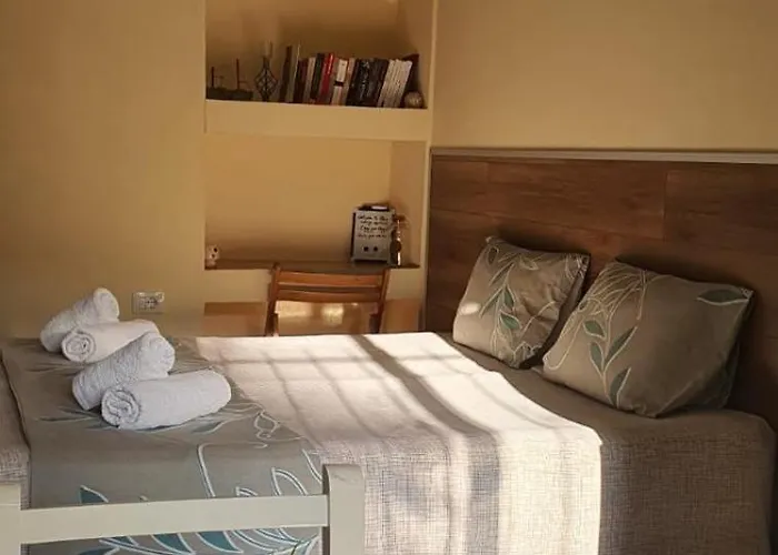 Alle\'S M Shyri Studio Apartment