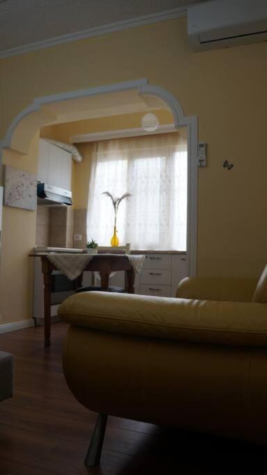Alle's M Shyri Appartement *