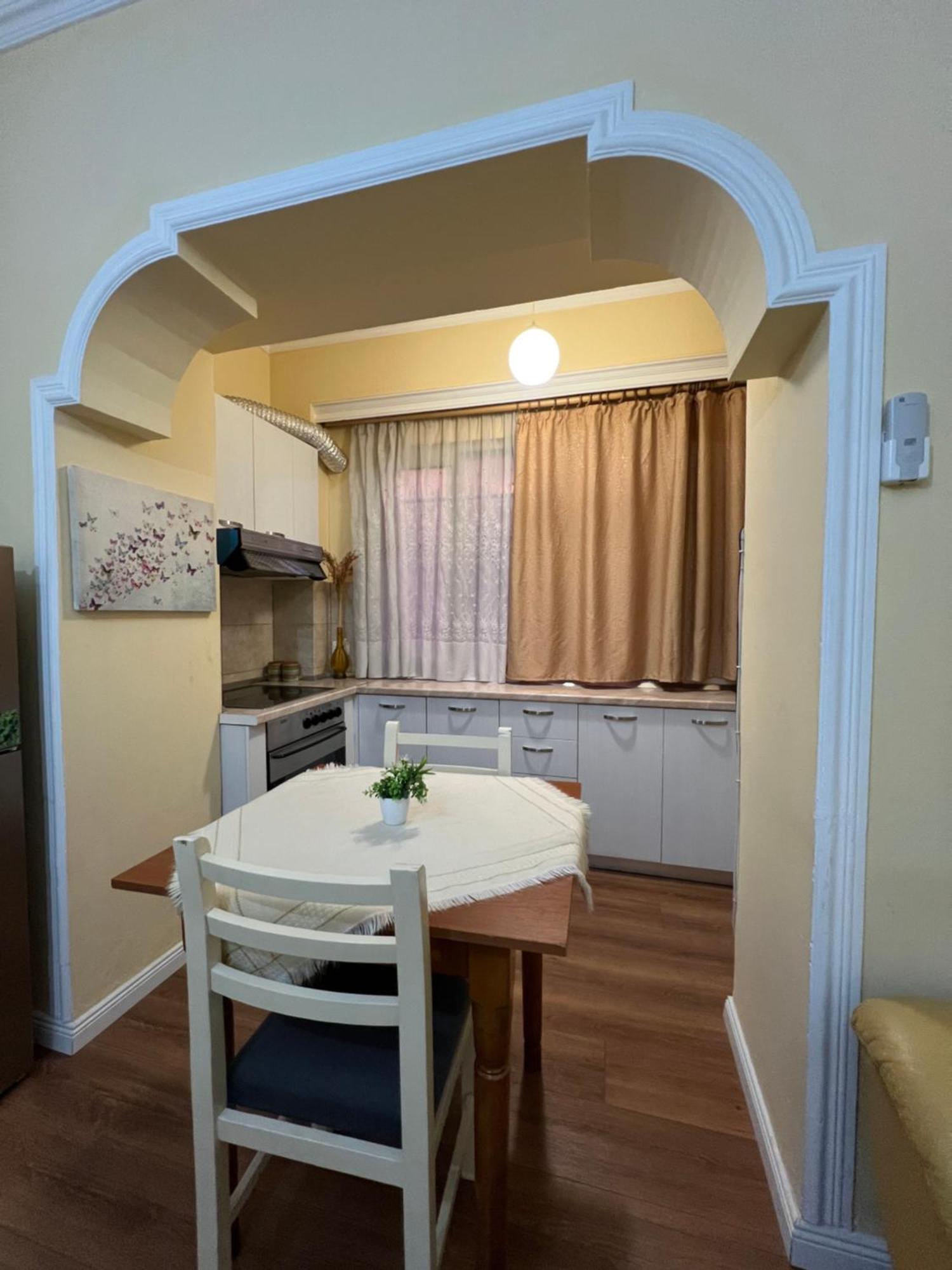 Appartement Alle's M Shyri Tirana