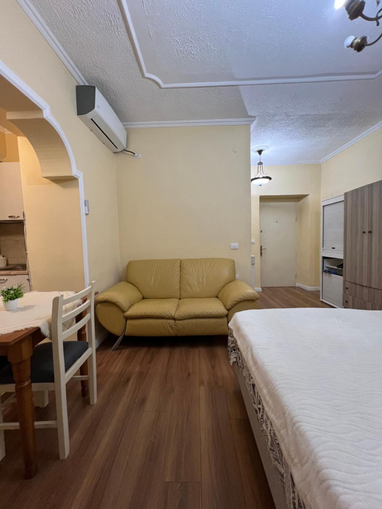 Alle's M Shyri Appartement Tirana